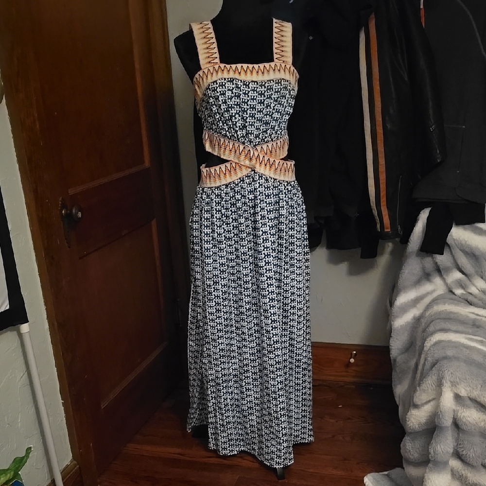 Summer Blue and White Patterned Dress